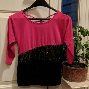 Weaver's Girl top